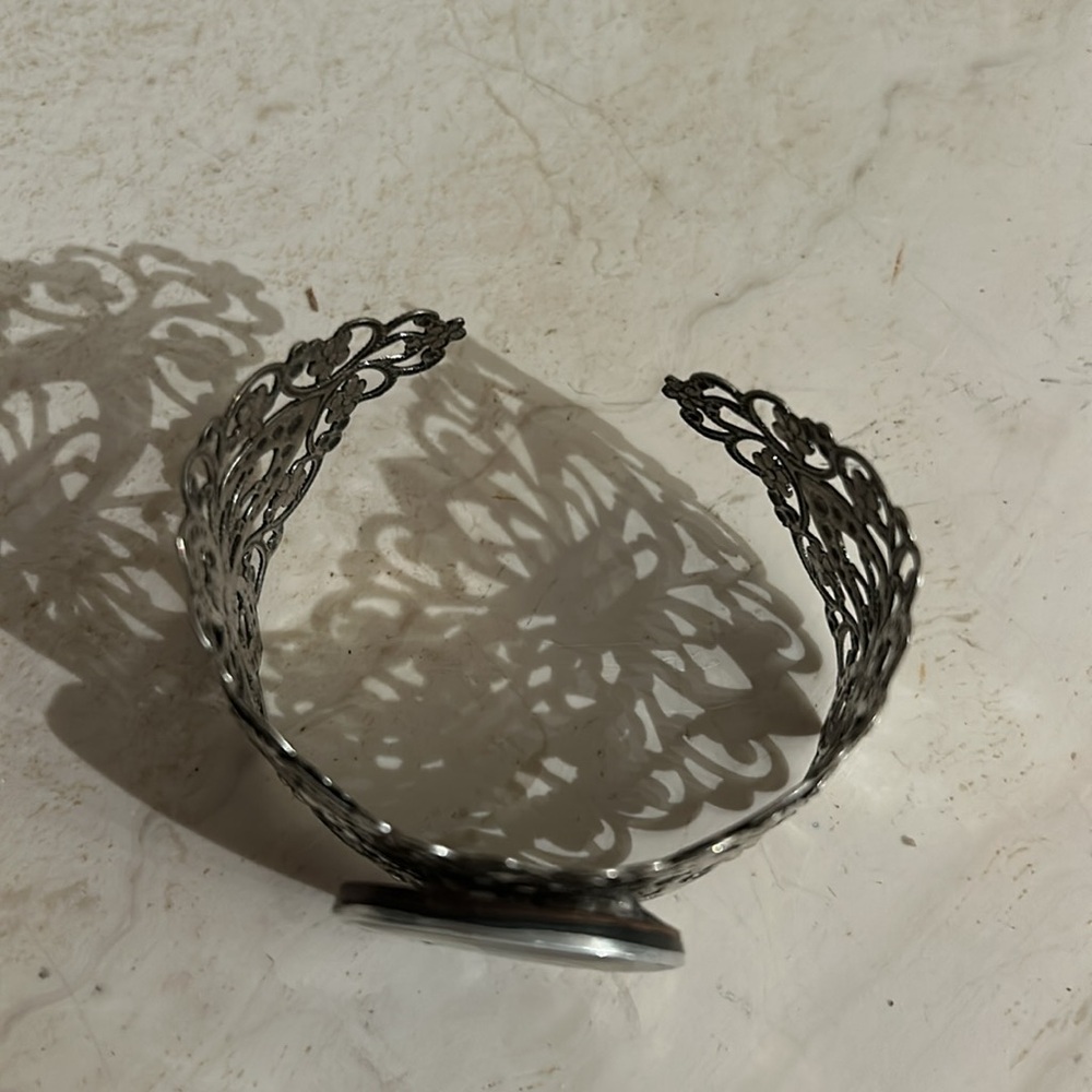 Bracelet, Cuff W Shell Circle Design - image 2